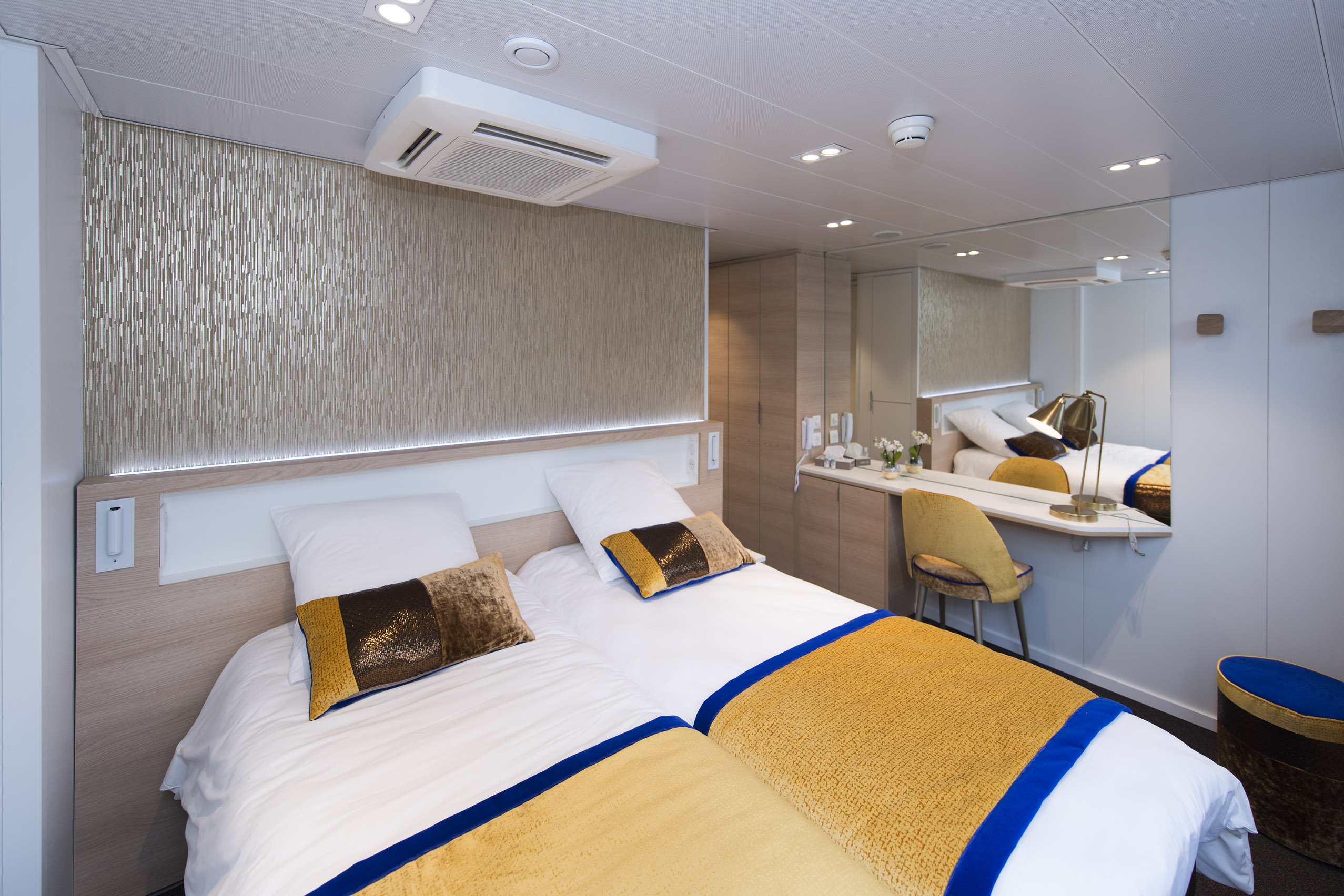 CroisiEurope MS Symphonie Cabin 1.jpg